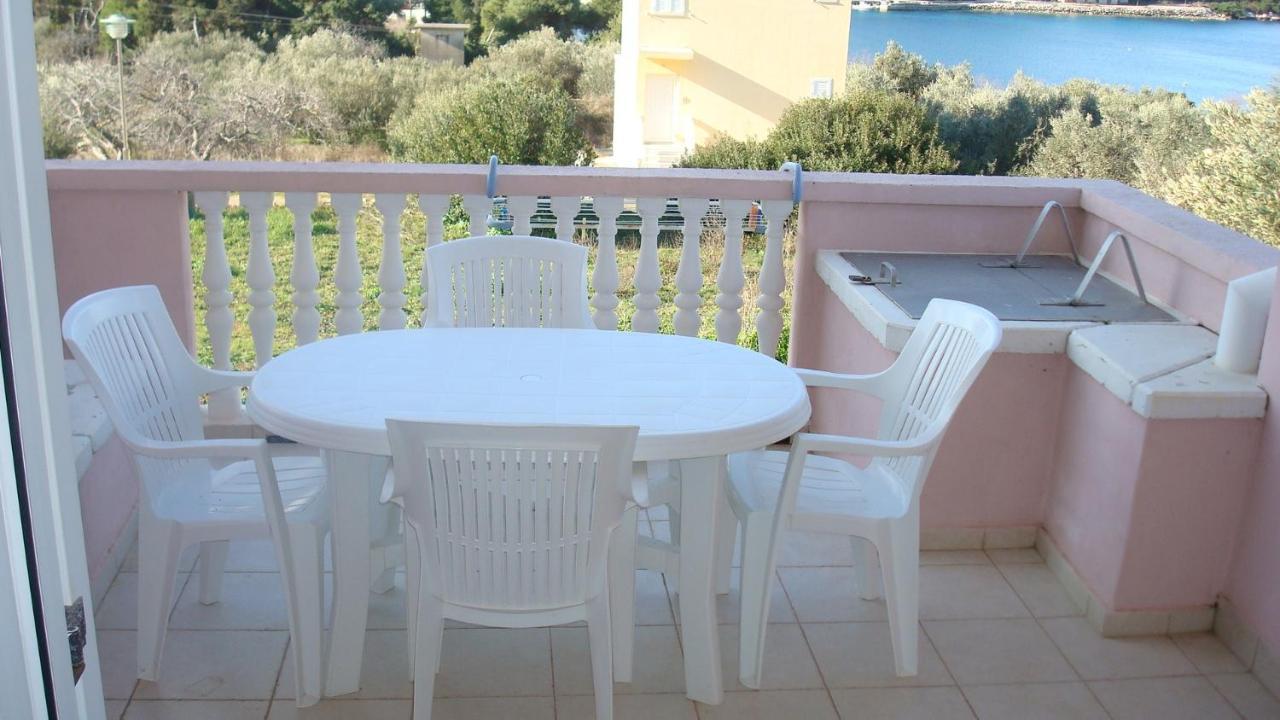 Apartments And Rooms By The Sea Cove Soline, Dugi Otok - 448 Veli Rat Exterior photo
